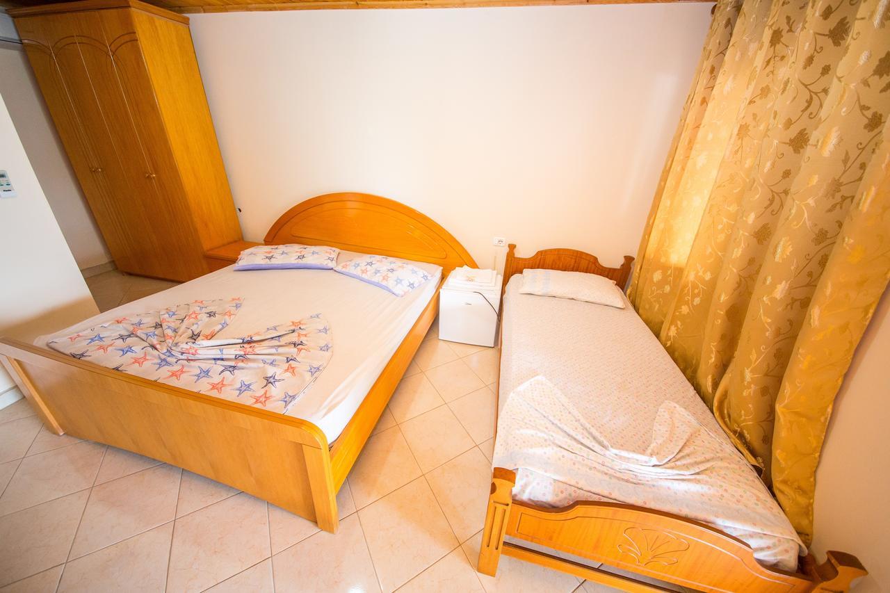Isi Rooms Vlore Exterior photo