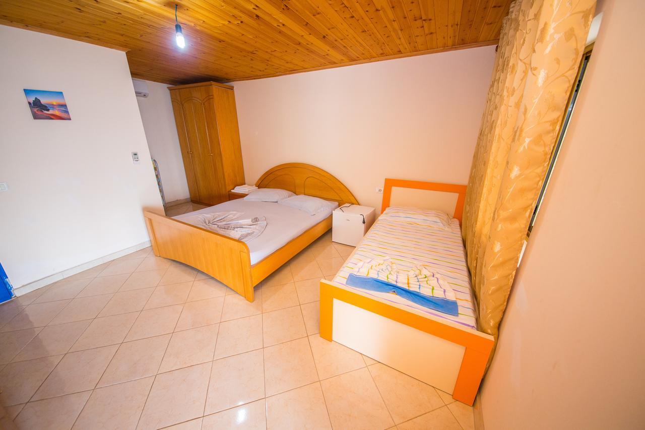 Isi Rooms Vlore Exterior photo