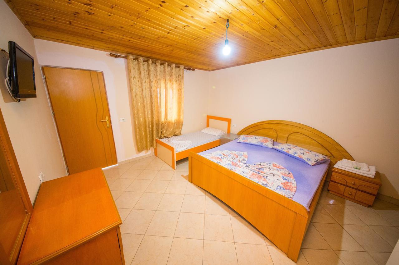 Isi Rooms Vlore Exterior photo